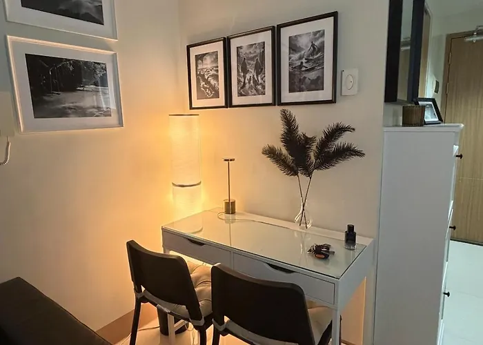 New Shore3 1br Corner Pool Balcony Moa Manila