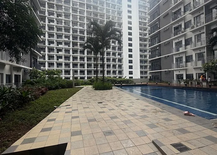 New Shore3 1br Corner Pool Balcony Moa