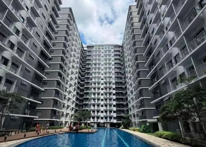 Aparthotel New Shore3 1br Corner Pool Balcony Moa Manila