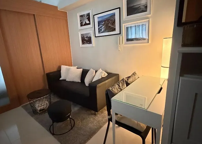 New Shore3 1br Corner Pool Balcony Moa Aparthotel